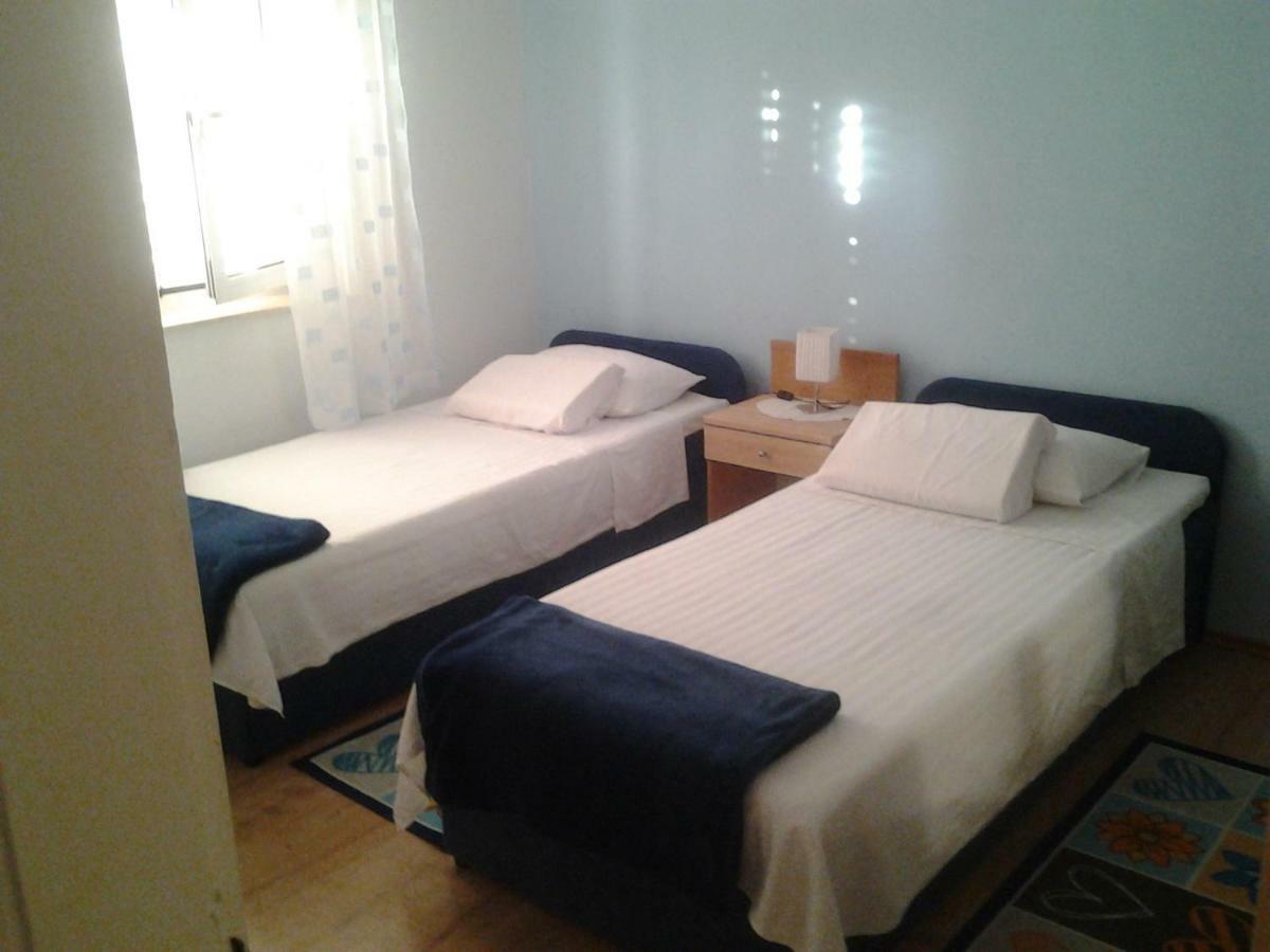 Apartment Mile Šibenik Exteriör bild